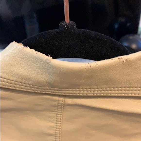 Tan leather jacket - Picture 4 of 5